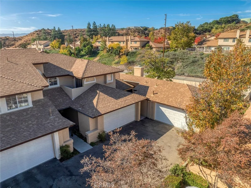 22832 Banyan Place 24, Saugus, CA 91390