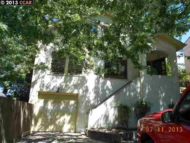 425 Bay St, Crockett, CA 94525-1213