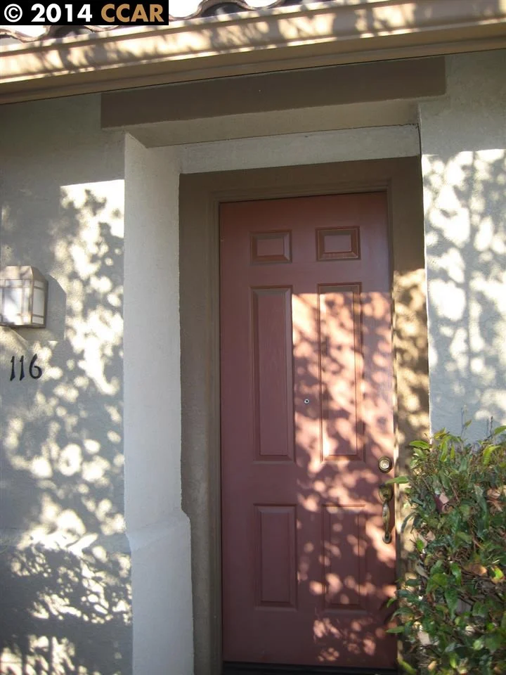116 Carmel St, San Pablo, CA 94806-5002
