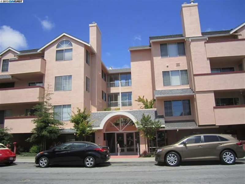 22530 3rd St #105, Hayward, CA 94541-2907
