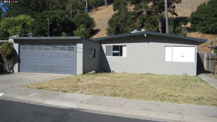 1016 Meadow Ave, Pinole, CA 94564-2601