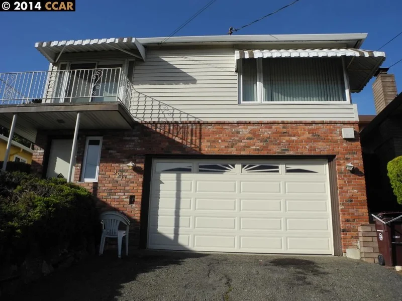 3011 Broadmoor Vw, Oakland, CA 94605-5311