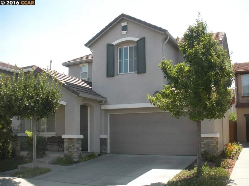 521 Silver Maple Dr, Hercules, CA 94547