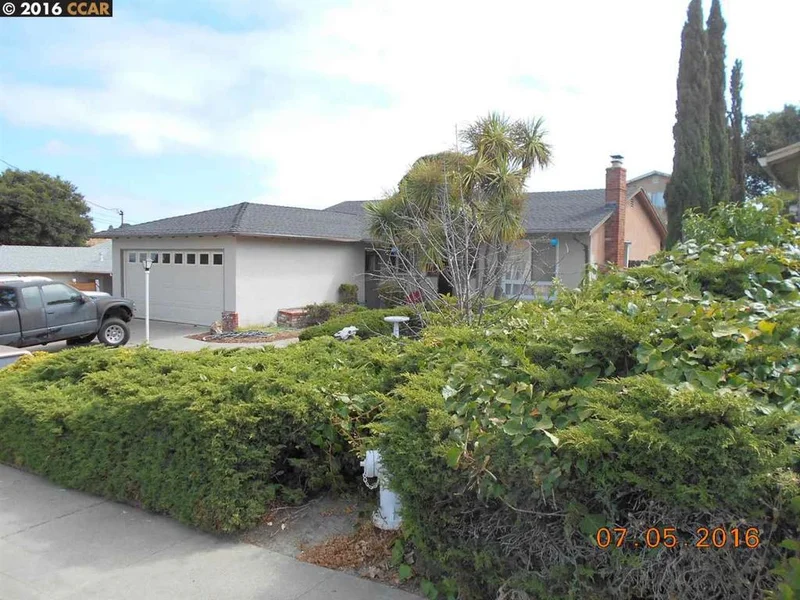2756 Killarney Dr, San Pablo, CA 94806