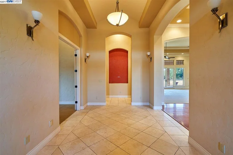 8782 Vine Lane, Tracy, CA 95304