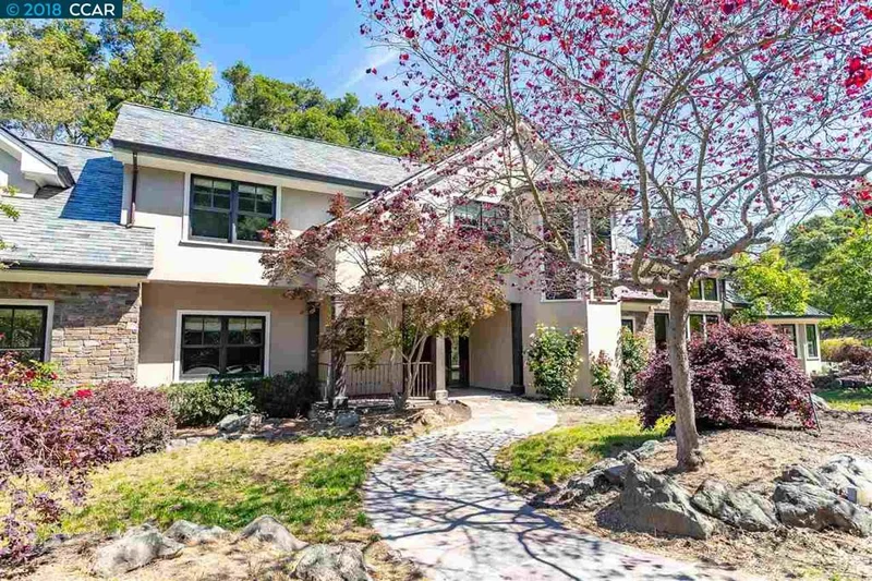 19 Brookbank Road, Orinda, CA 94563-1410