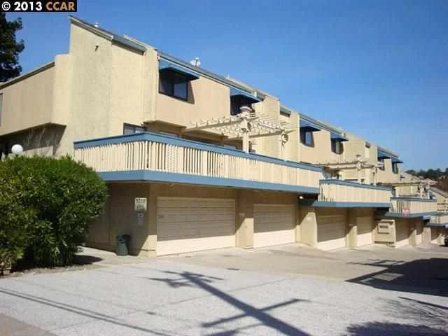 1004 Imperial Pl, Hayward, CA 94541-4033