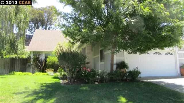 117 Mountaire Parkway, Clayton, CA 94517