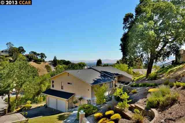 415 Oakvale Ct, Walnut Creek, CA 94597-3946