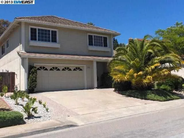 6184 Bellingham Dr, Castro Valley, CA 94552-1630