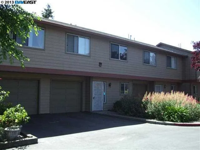 260 Flint Ct #4, Hayward, CA 94541-3772