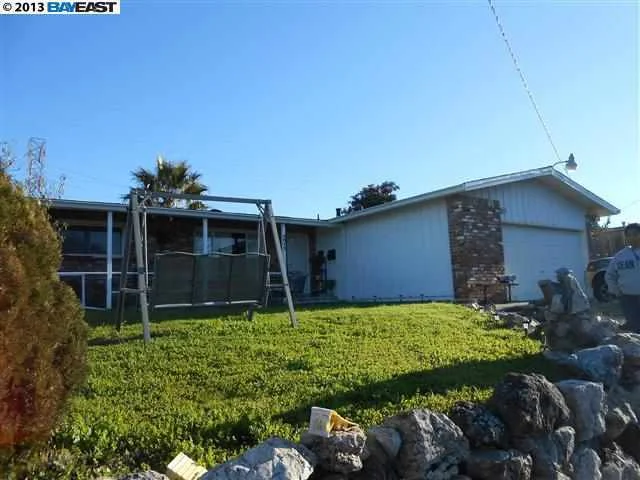 3013 Windsor Dr, Antioch, CA 94509-5057