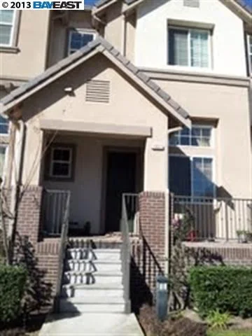 1051 Green St, Union City, CA 94587