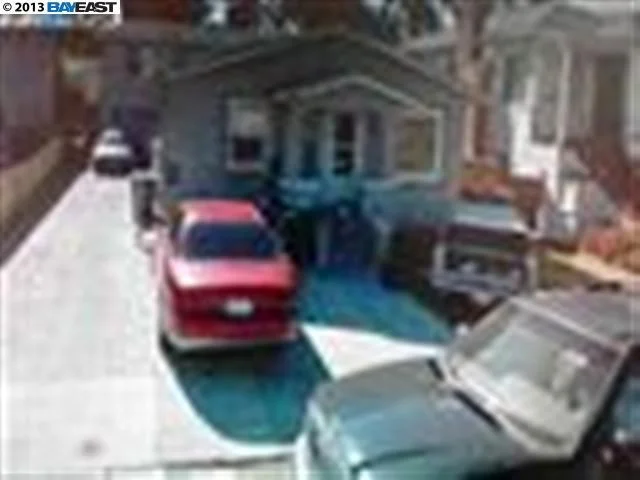 3020 Maple Ave, Oakland, CA 94602-3607