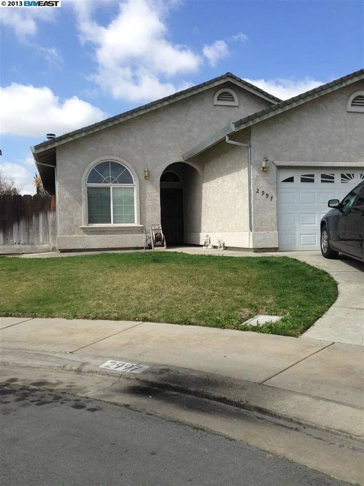 2997 Yorkshire Ct, Merced, CA 95340