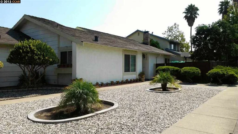 100 Sandpiper Ct, Rodeo, CA 94572-2003