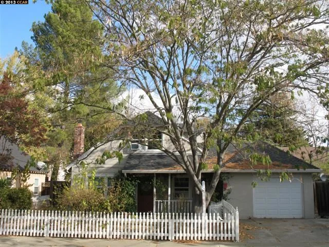 4133 Huckleberry Dr, Concord, CA 94521-2733
