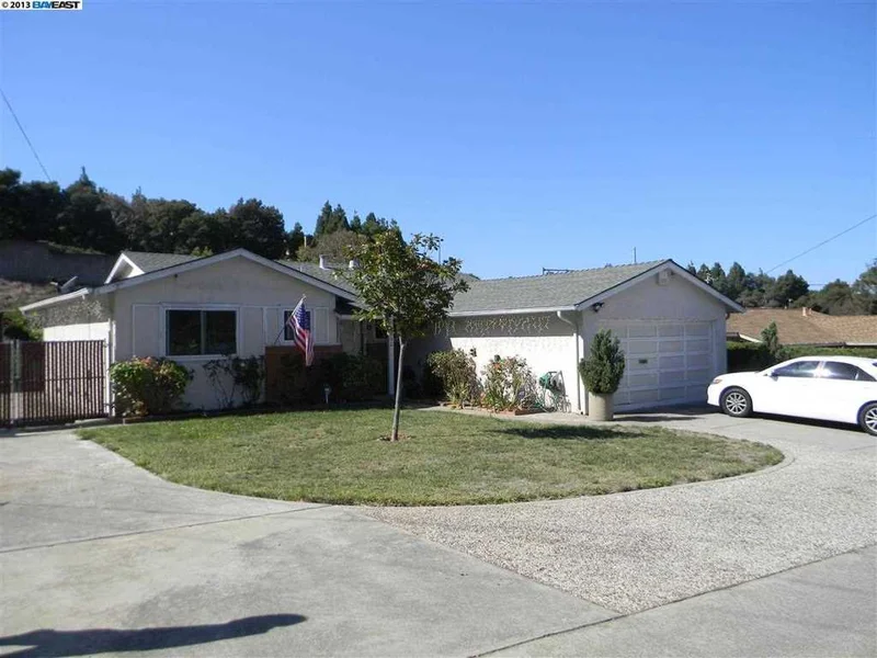 2990 Flannery Rd, San Pablo, CA 94806-1506