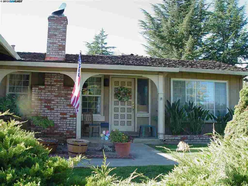 4646 Lakewood St, Pleasanton, CA 94588-4343