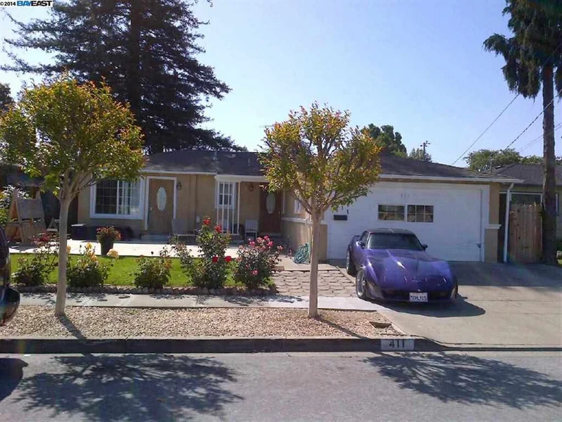 411 Fairway St, Hayward, CA 94544-7305
