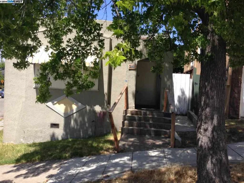 4500 Ellen St, Oakland, CA 94601-4729