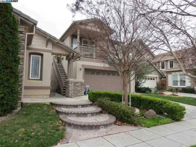 294 E Heritage Dr, Mountain House, CA 95391