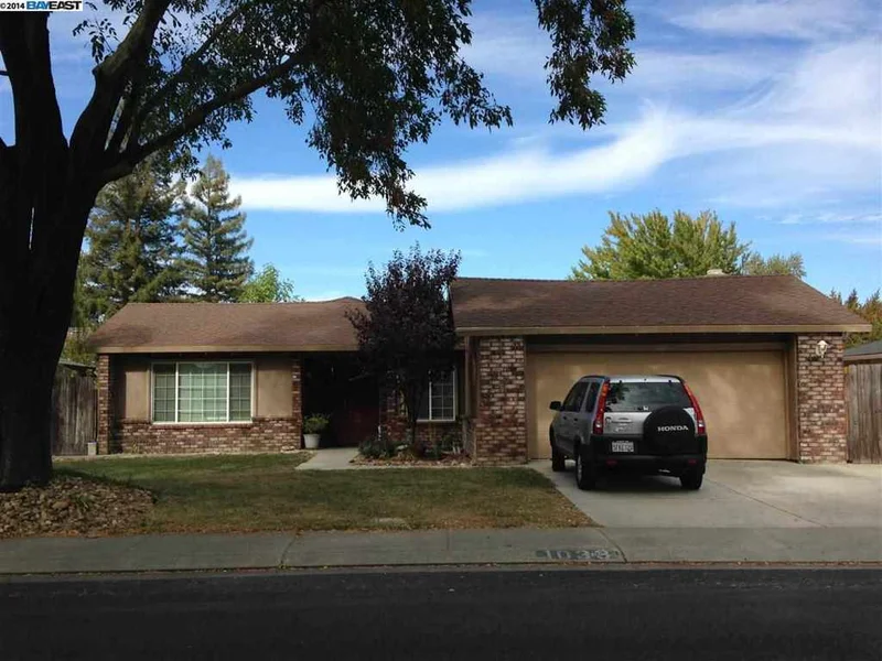1033 Royal Oaks, Stockton, CA 95209