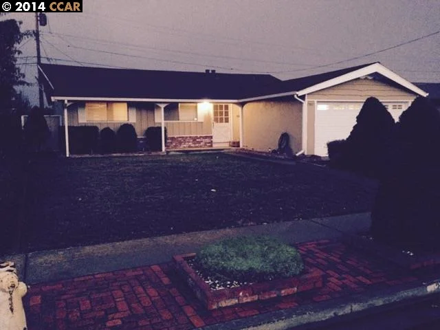 25610 Scripps St, Hayward, CA 94545-2557