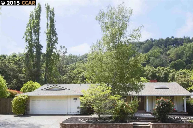 1224 Rimer Dr, Moraga, CA 94556