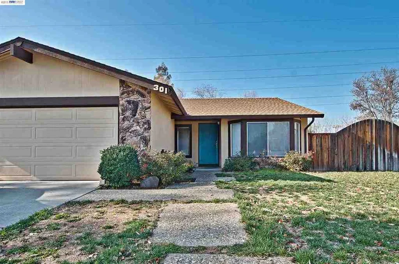 301 Joyce St, Livermore, CA 94550-2306