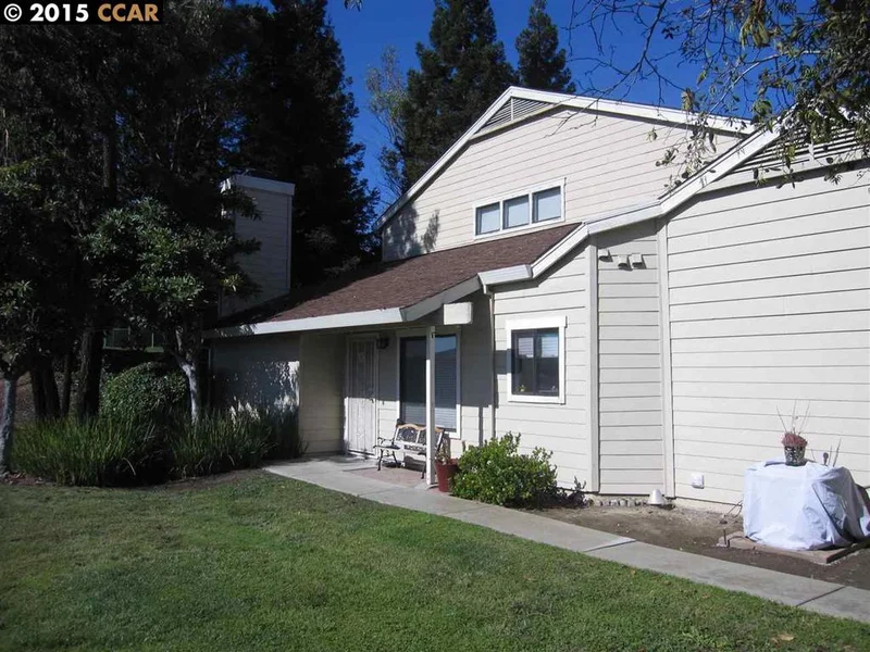 102 Sheffield, Hercules, CA 94547-3692