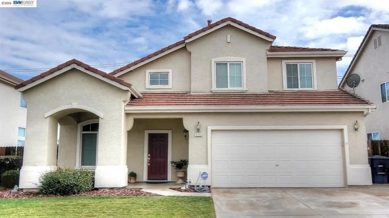 4220 Crepe Myrtle Ln, Tracy, CA 95377