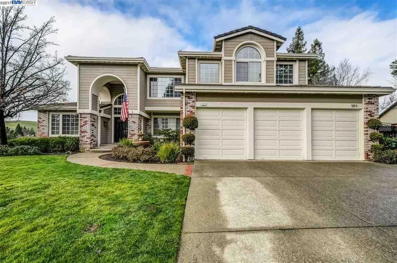101 Cimarron Ct., Danville, CA 94506