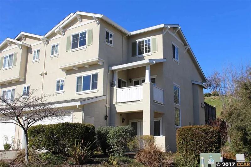 124 Shoal Dr, Vallejo, CA 94591