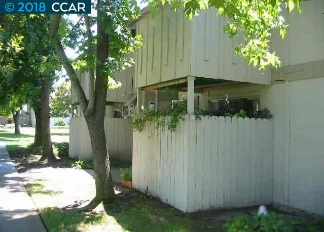 1133 Meadow Ln #75, Concord, CA 94520