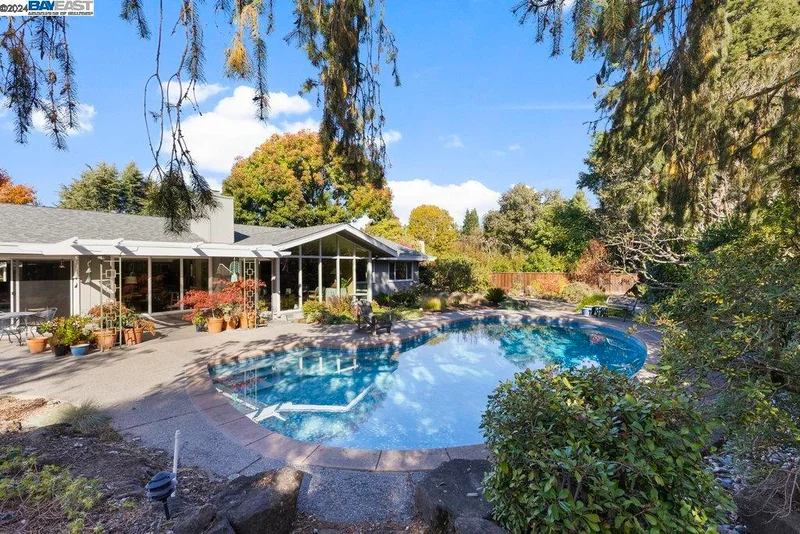 10 Corwin Dr., Alamo, CA 94507