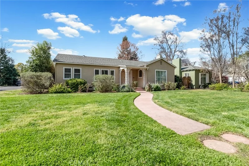 519 S Divisadero Street, Visalia, CA 93277