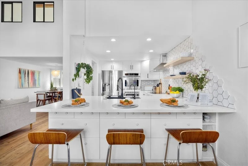 1007 S Catalina Avenue 211, Redondo Beach, CA 90277