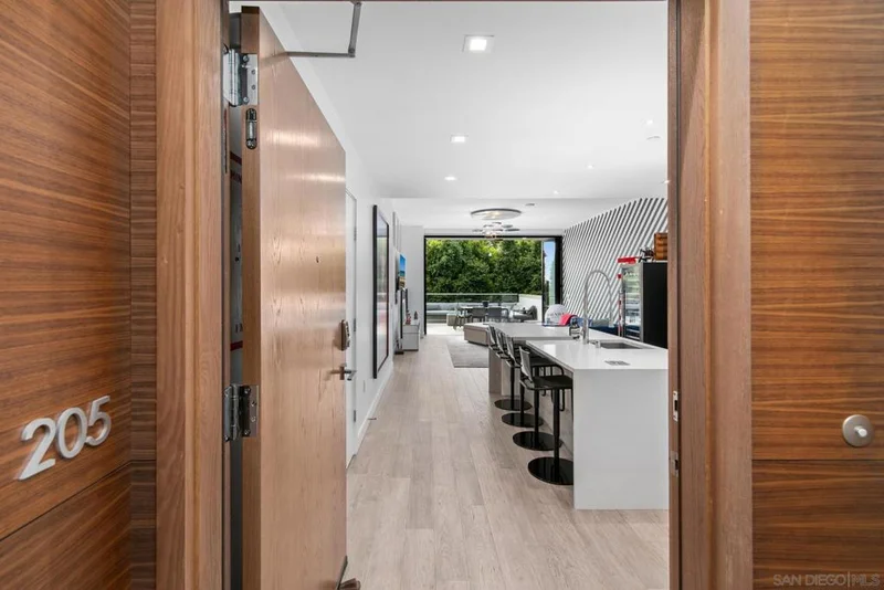2604 5th Avenue 205, San Diego, CA 92103