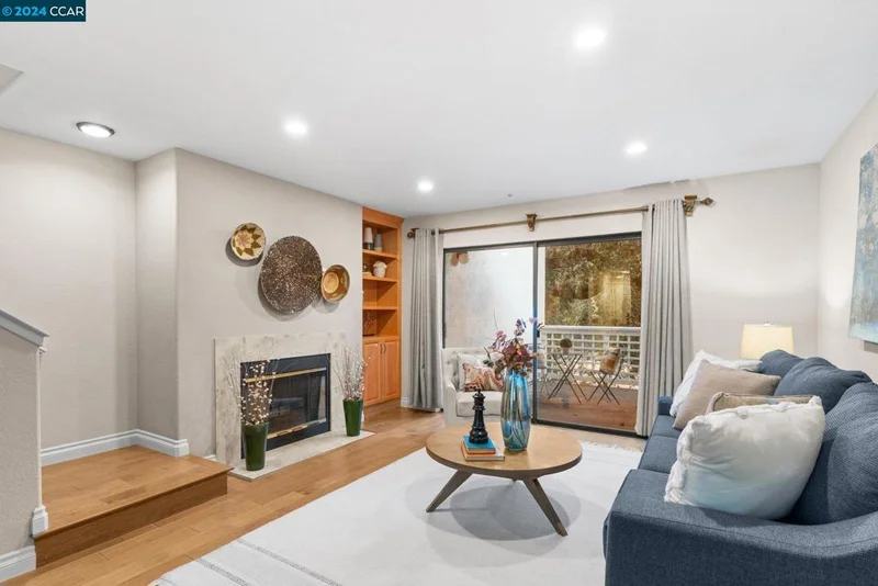 2586 Oak Rd 230, Walnut Creek, CA 94597