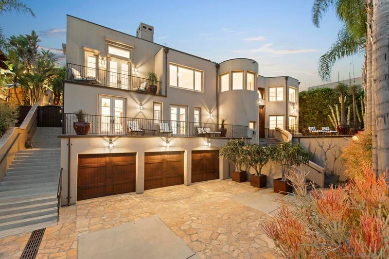 7950 Avenida Kirjah, La Jolla, CA 92037