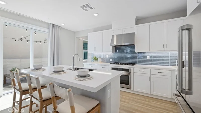 27360 Snow Creek Place, Valencia, CA 91354