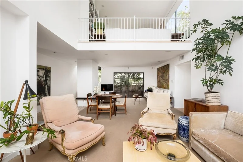909 Sierra Bonita 311, West Hollywood, CA 90046