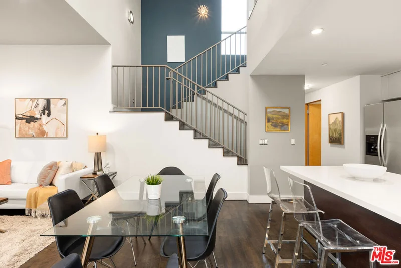1050 N Gardner Street 6, West Hollywood, CA 90046