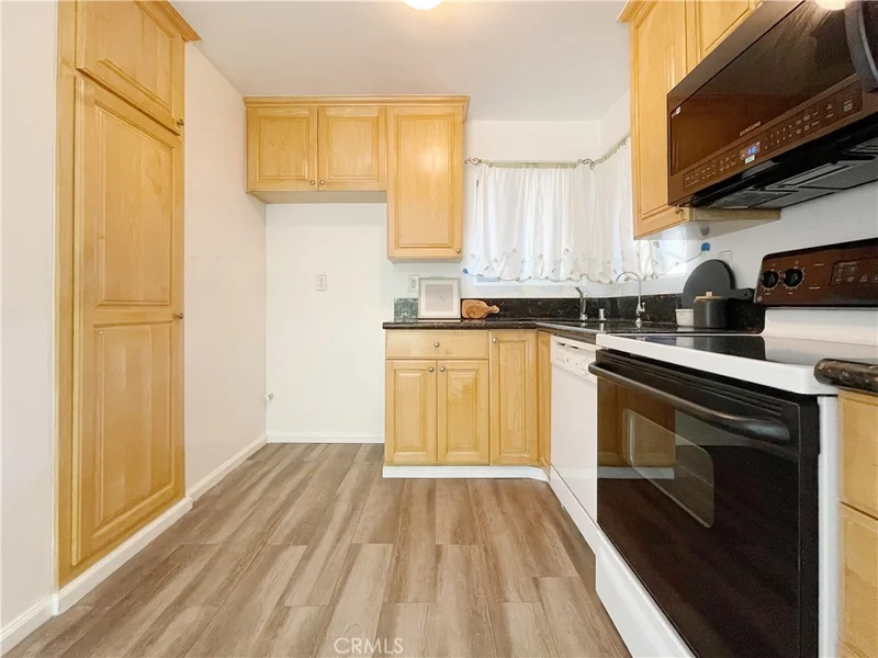 460 Golden Avenue 316, Long Beach, CA 90802
