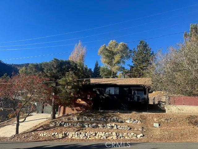 5536 Orchard Drive, Wrightwood, CA 92397