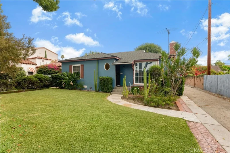 124 S Keystone Street, Burbank, CA 91506