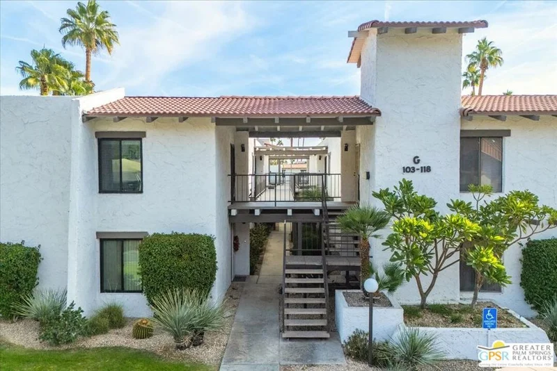 1050 E Ramon Road 116, Palm Springs, CA 92264