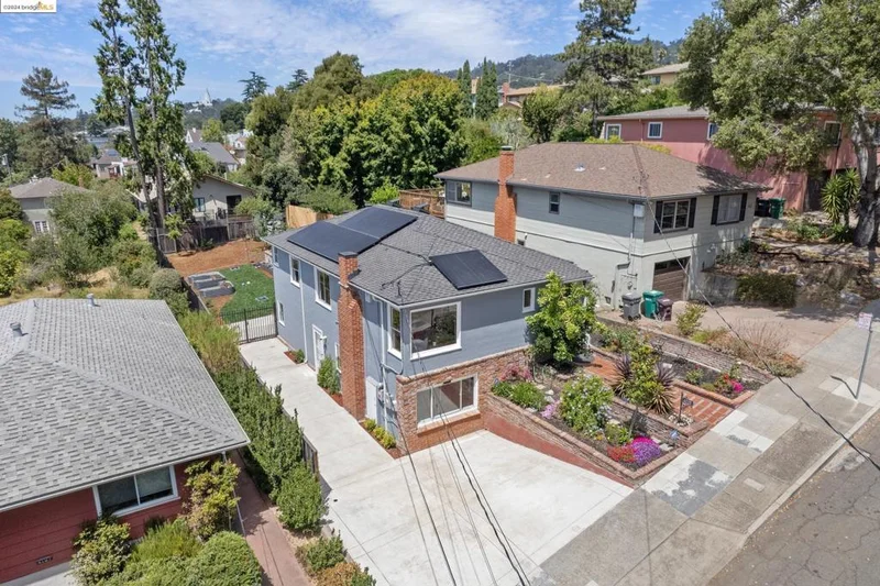 4115 39th Ave, Oakland, CA 94619