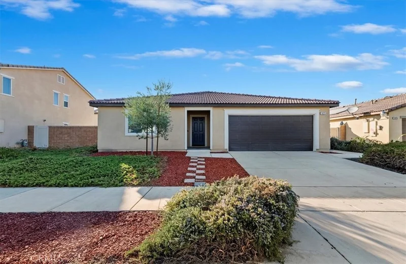 1025 Battersea Road, Hemet, CA 92543